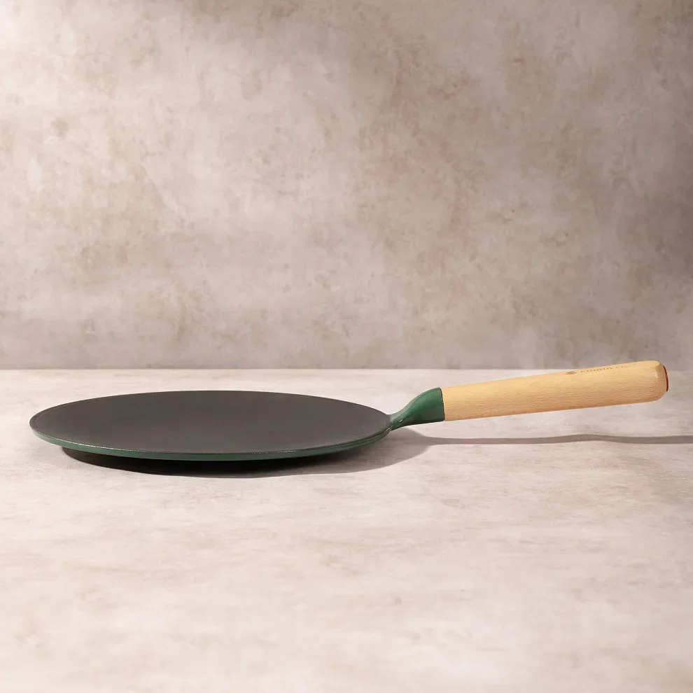No. 10 Enamel Cast Iron Roti Tawa (26cm) - Image 4